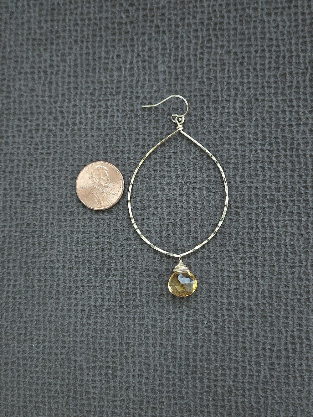 Hammered🔨 Gold💛 Open Ellipse Earrings With Dangling Citrine🧡 - NWOT - Picture 8 of 15
